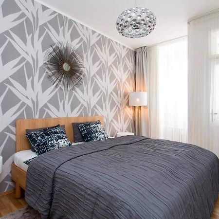 Friendly Private Room In The Sharing Flat ปราก ภายนอก รูปภาพ